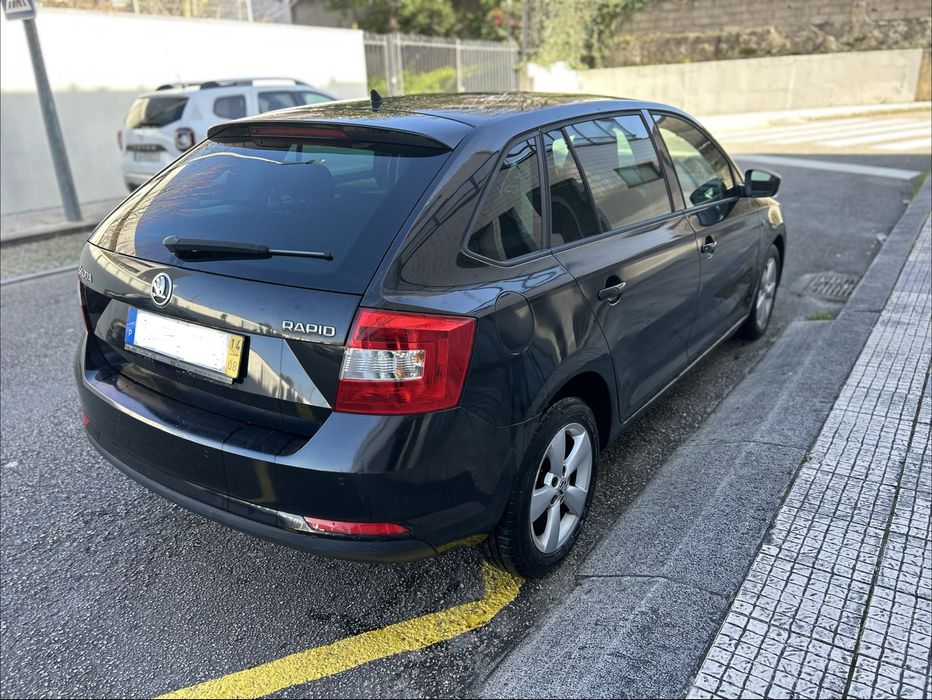 Skoda Rapid Spaceback 1.6Tdi 90cv - 107.000kms