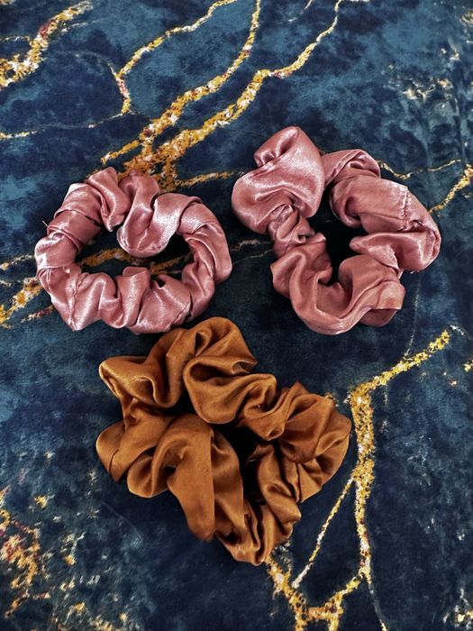 Satynowe gumki do włosów