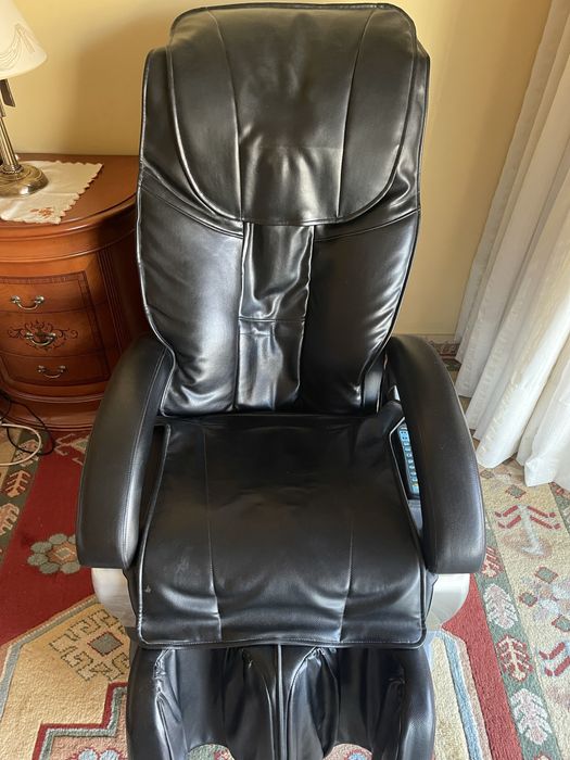 Cadeirão em pele