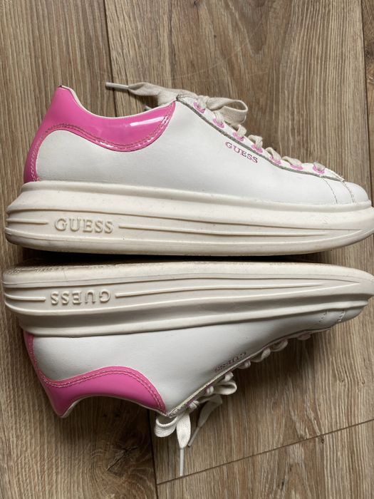 Buty damskie-Guessa