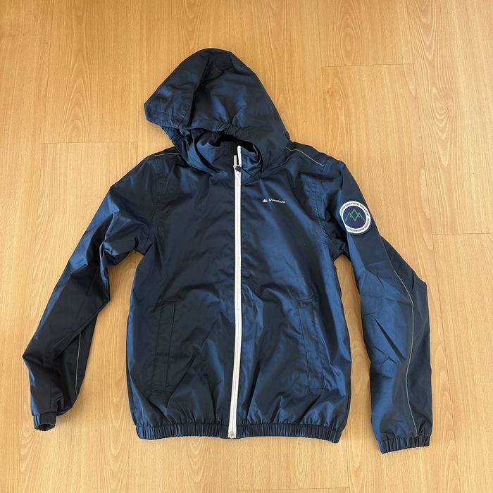 Casaco impermeável Quechua e Sweatshirt