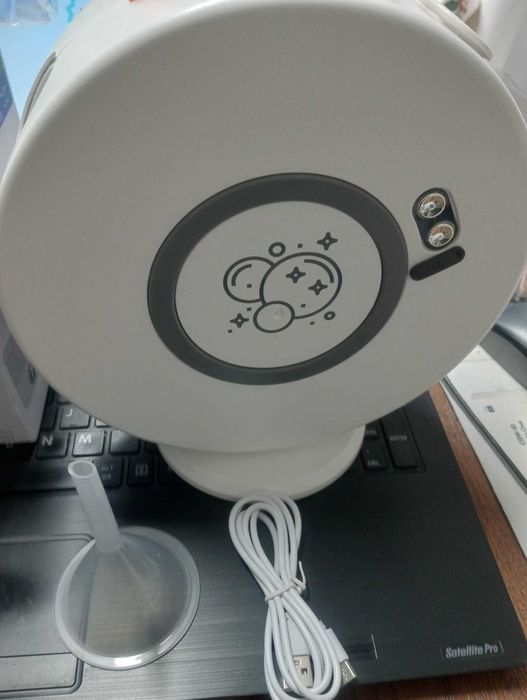 Máquina de Bolhas 360º Giratória – Kit Completo (c/ Líquido e Funil)