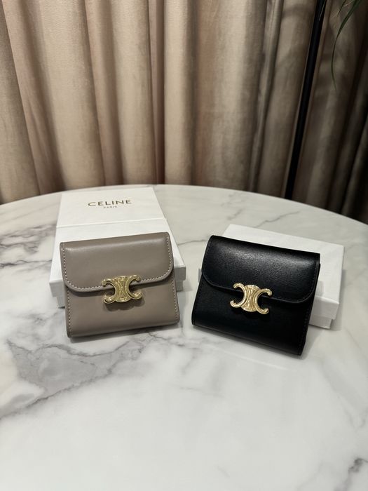 Portfele Celine Leather