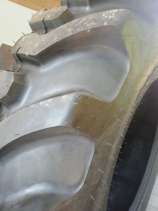 KPL 4 SZT 2X 16/70-20 2X 18.4-26 OPONY 2X 405/70-20 / 2X 480/80-26 MOCNE NOWE OPONY  KPL. 4SZT JCB3CX