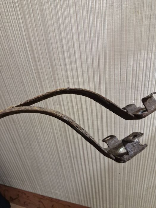 Крепления бензобака fiat punto 55700364, 55700363