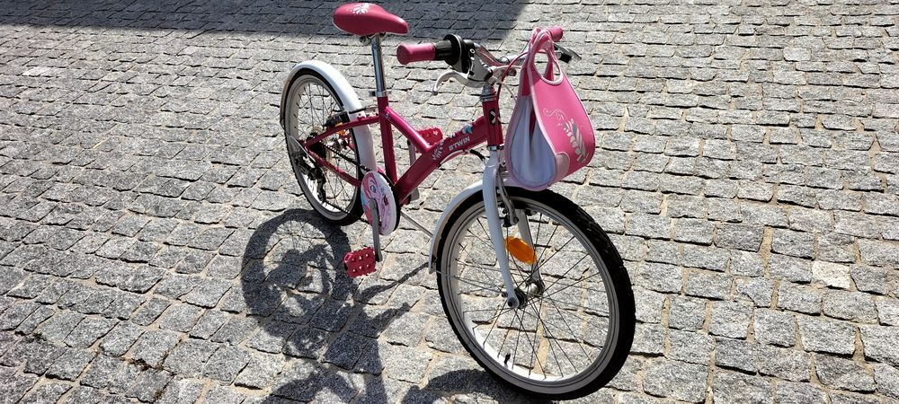 Bicicleta menina