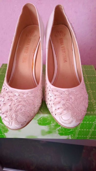 Весільні туфлі, весільне взуття