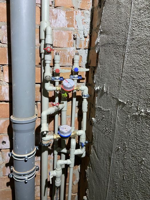 Сантехник Харьков Салтовка. Замена стоякоа, батарей, бойлера, унитаза