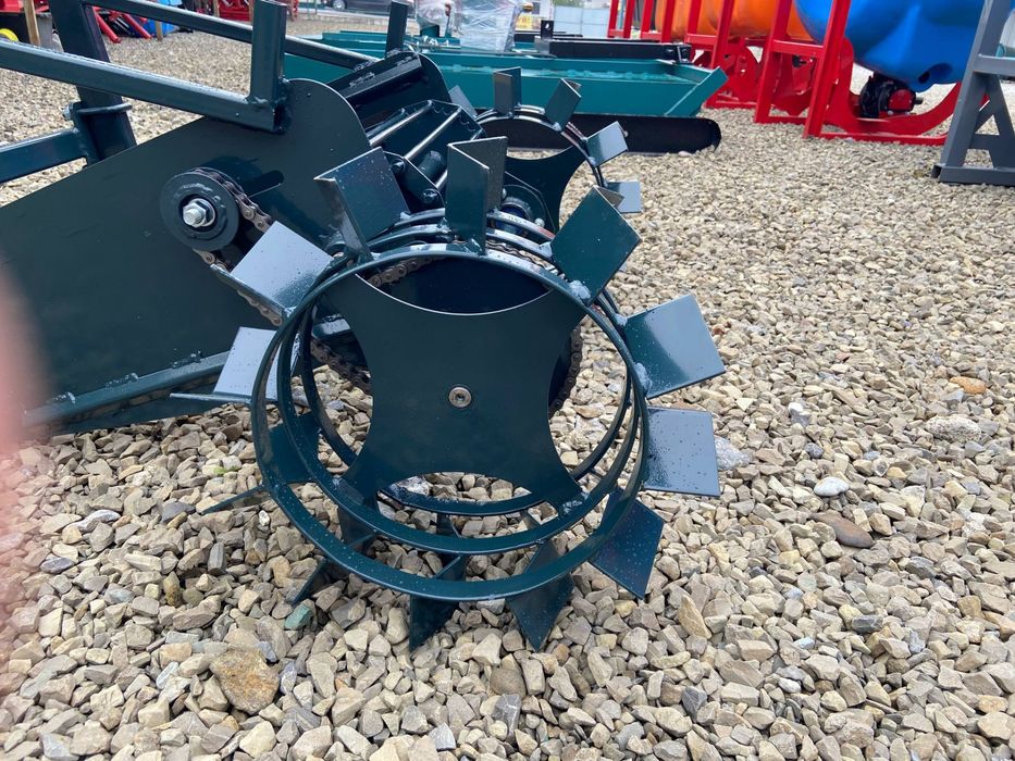 Копалка на мотоблок. Привід від колес. Транспортерна