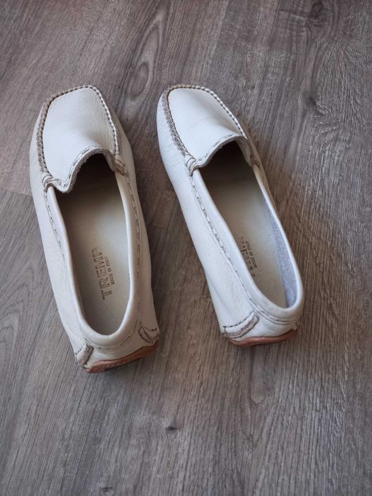 Mocassins pele cor bege claro