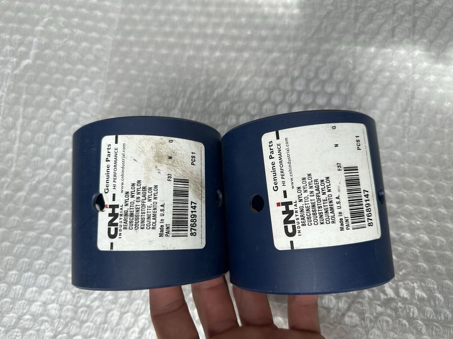 Втулка поворотного кулака 87689147 New Holland