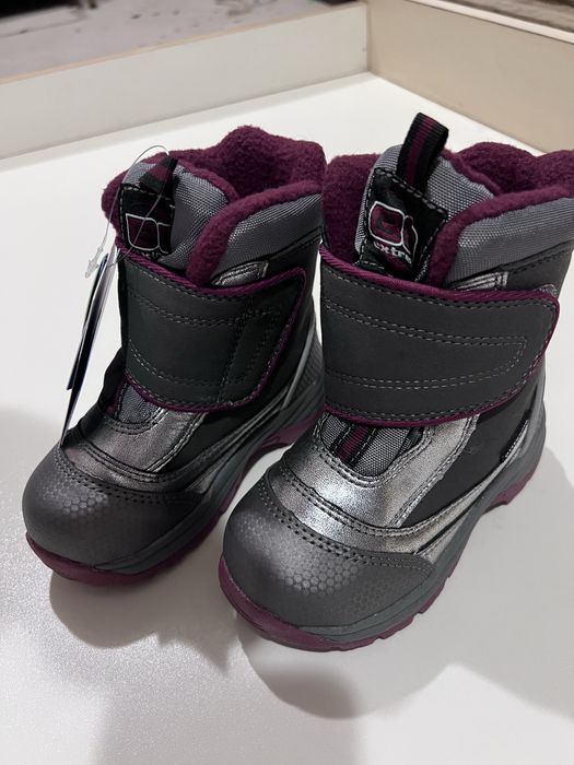 Дуже теплі та якісні сапожки B&G для дівчинки 22 розмір (повномірні)