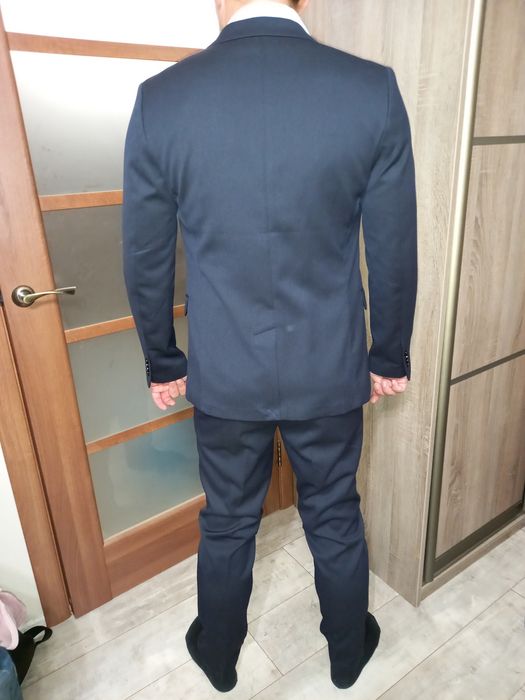 Чоловічий костюм діловий/ повсякденний приталений (slim) reserved
