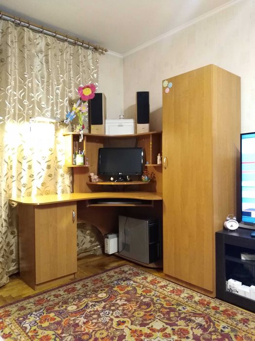 Стол компьютерный угловой