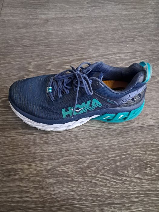 Кросівки жіночі Hoka розмір 38  (24,5 см)