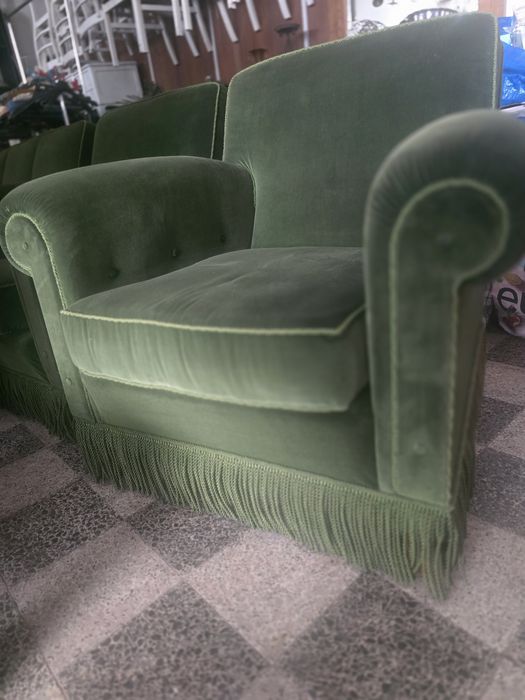 Sofá vintage praticamente novo