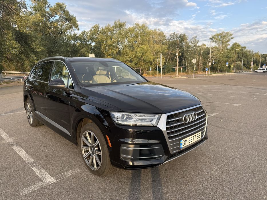Ауді Q7 premium+, 2018 року