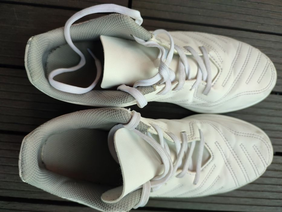 Buty halówki. DECATHLON