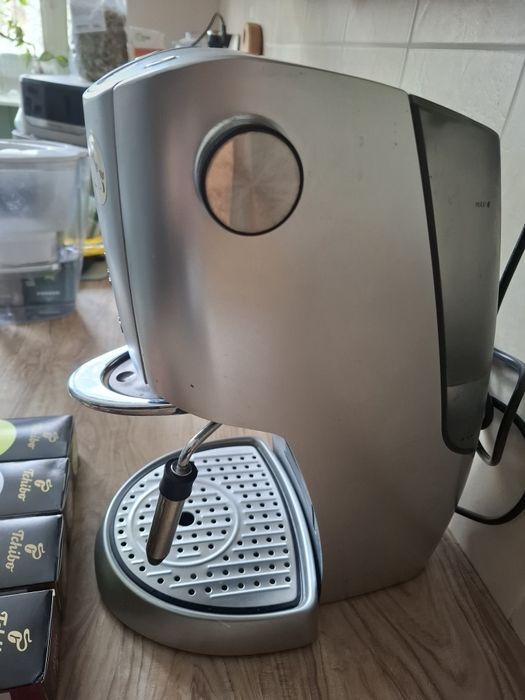 Kapsułkowy ekspres do kawy Tchibo Cafissimo