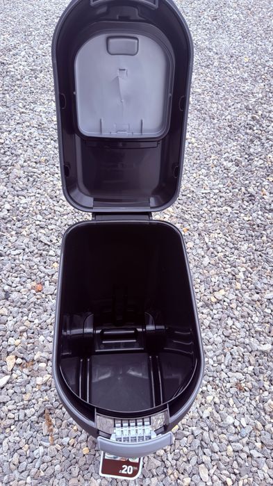 Kosz na karmę dla zwierząt