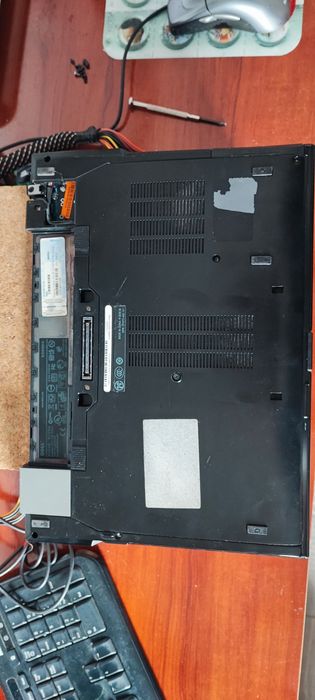 Portátil   Dell Latitude E6410 + i5 + 4GB