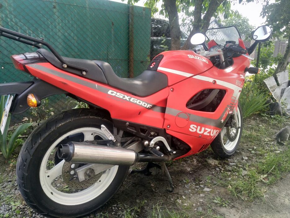 Мотоцикл Suzuki GSX600-F katana