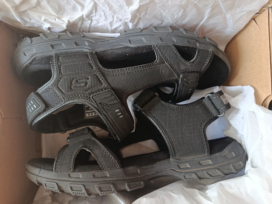 Skechers 42 розмір сандалі шльопанці спортивні босоніжки літні кроси