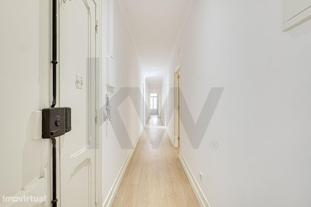 Apartamento T3 situado nas Avenidas Novas