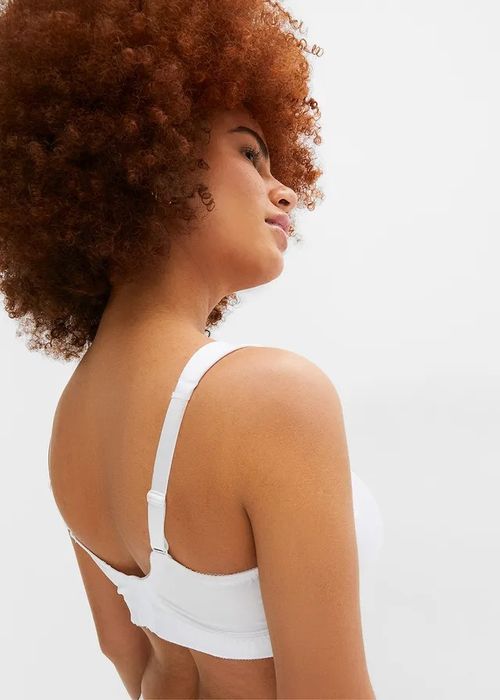 B.P.C biustonosz biały odciążający bez fiszbin t-shirtowy r.105F