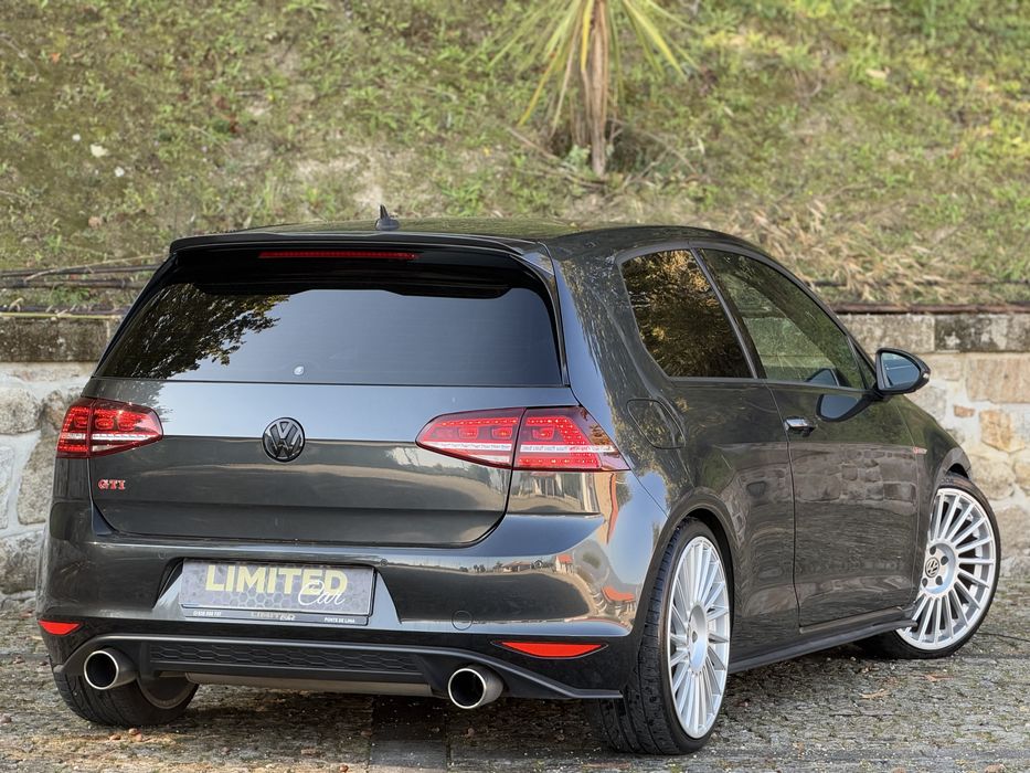 VW GOLF 7 GTI 2.0 TSI DSG — photo 5