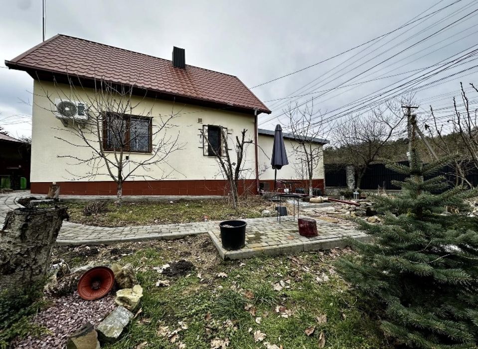 Продаж  будинку Брюховичі