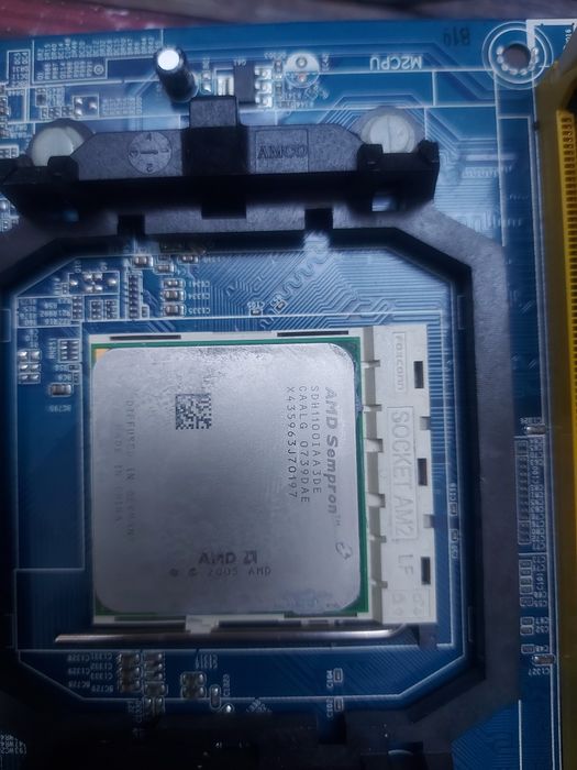 Gigabyte GA-m61sme-s2