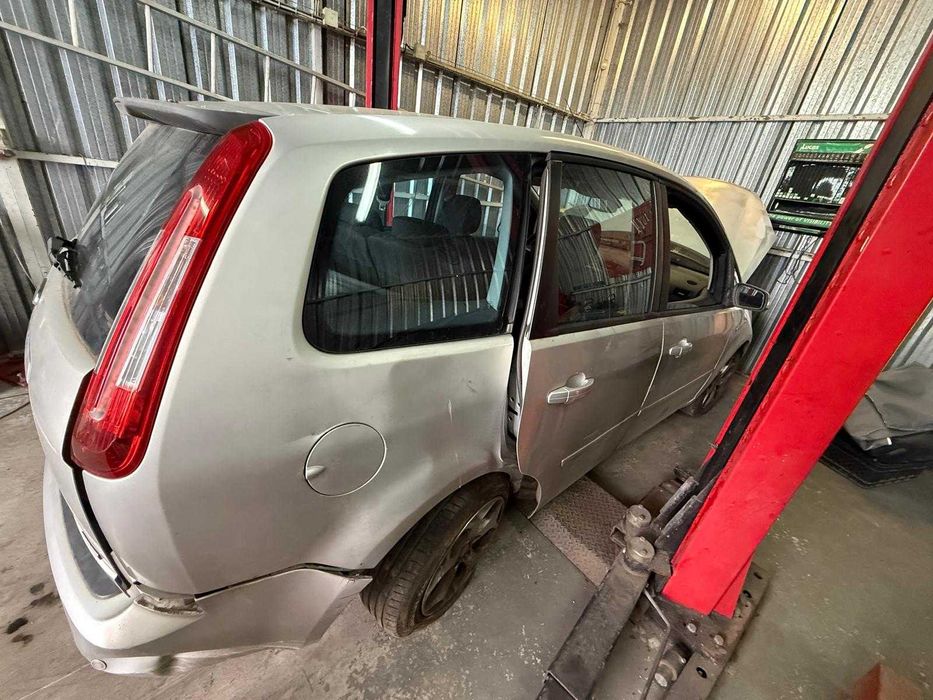 FORD C-Max Acidentada