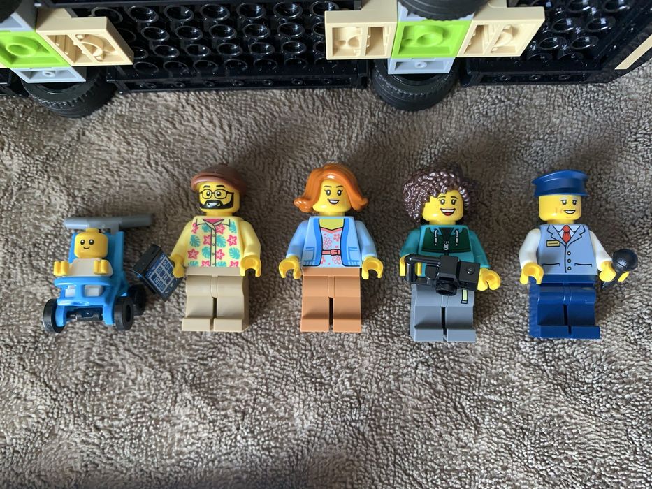 LEGO CITY автобус