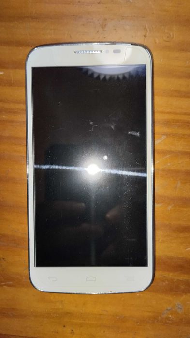 Telemóvel Alcatel One Toutch em super bom estado Físico