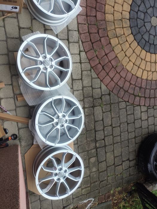 Fabrycznie nowe OEM alufelgi audi A1 A2 TT  17 5x100 Skoda roomster rapid  fabia VW t-cross taigo polo  golf Seat Ibiza Toyota Prius  Subaru legacy