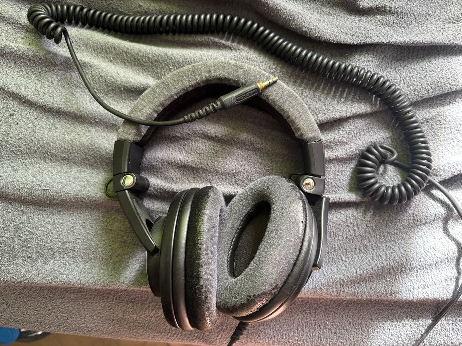 Sluchawki nausze Shure SRH840