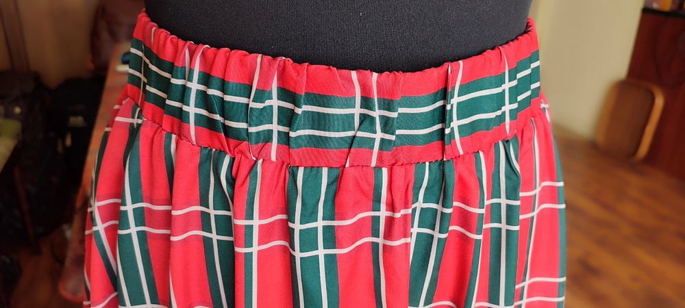 Letnia spódnica w kratę  XL