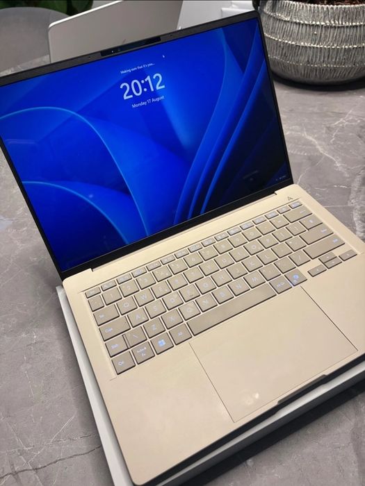 Замовлений!Asus zenbook a14 OLED Qualcomm Snapdragon X  16Ram 512Ssd