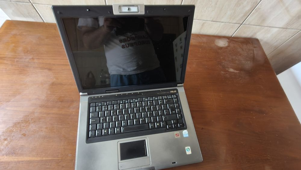 Portátil ASUS F5v