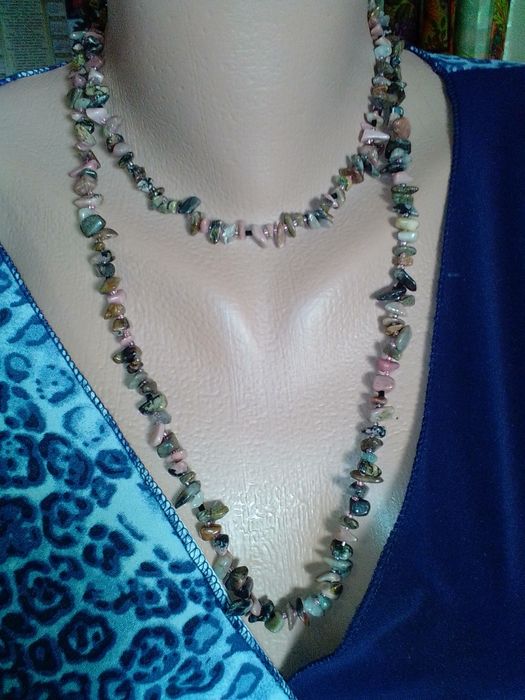 Прикраси з натурального каменю