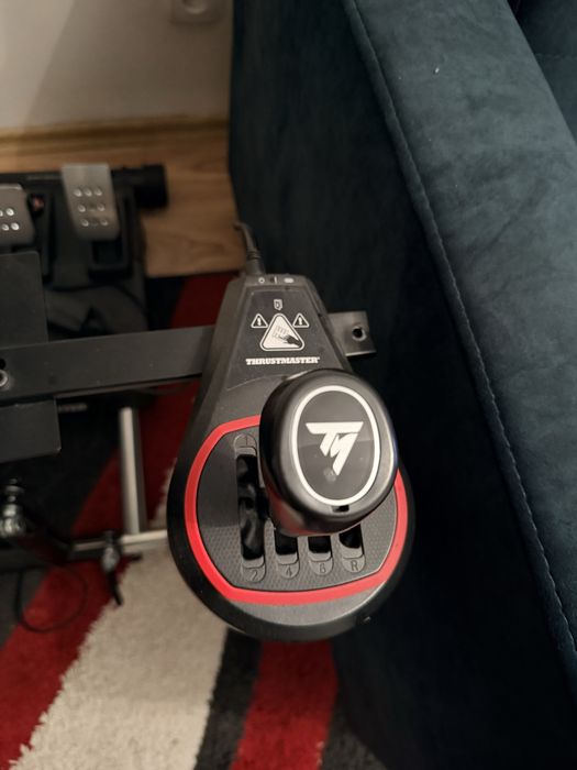Kierownica thrustmaster t300
