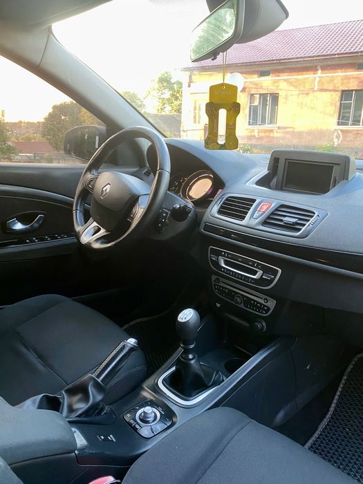 Рено меган 1,5 TDI k9k 2010 рік