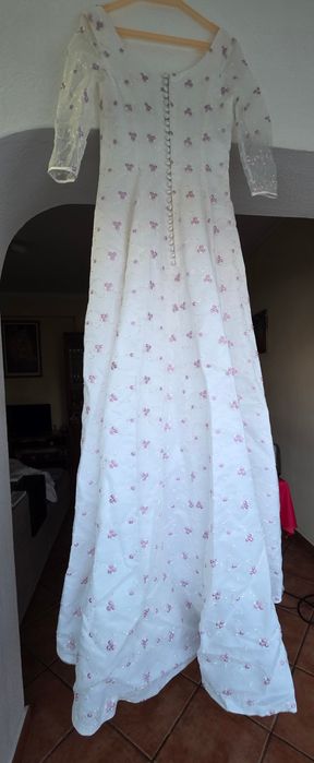 Vestido de Noiva Vintage da Veste Couture c/ Véu e Saiote