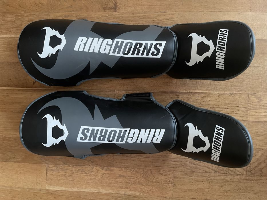 Ochraniacze piszczeli Ringhorn MMA/Muay Thai – rozmiar M