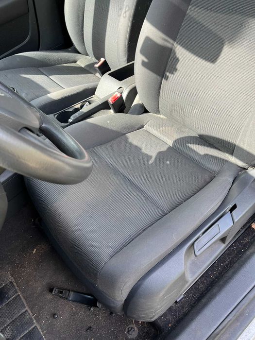 fotel kierowcy przód przedni lewy vw golf v 5 1k0 2003 -2009 hatchback 5 drzwi nie grzany z poduszką airbag