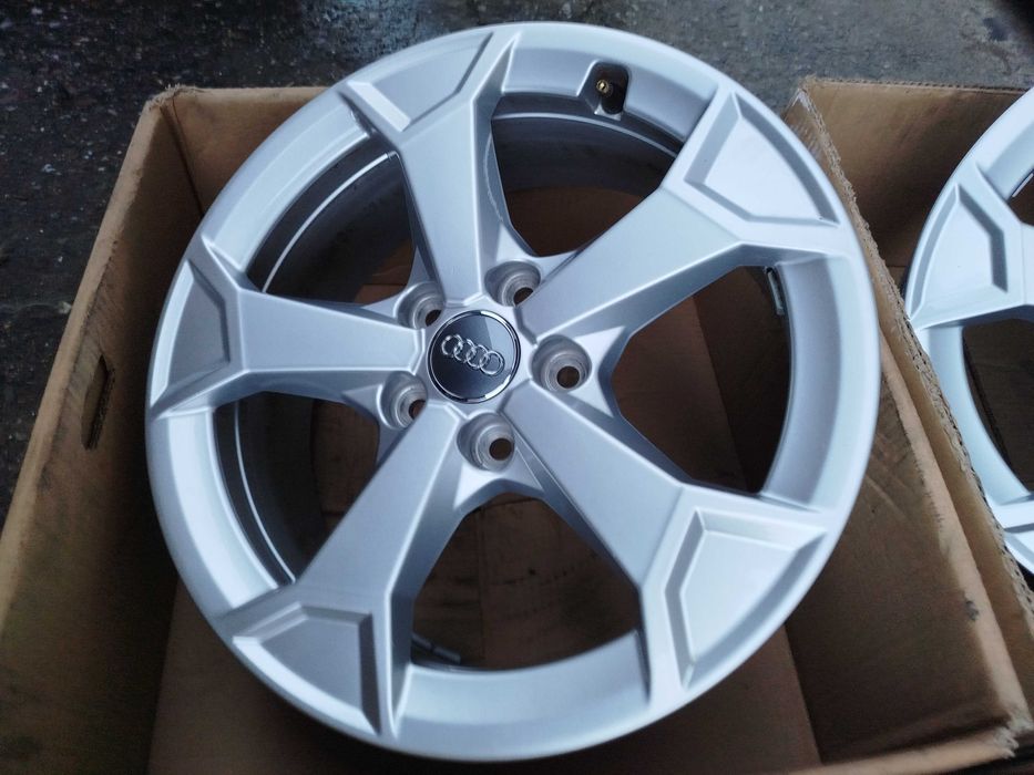 A302# Alufelgi 17" 5x112 Et 38 6,5J Audi A3, A4, Q3