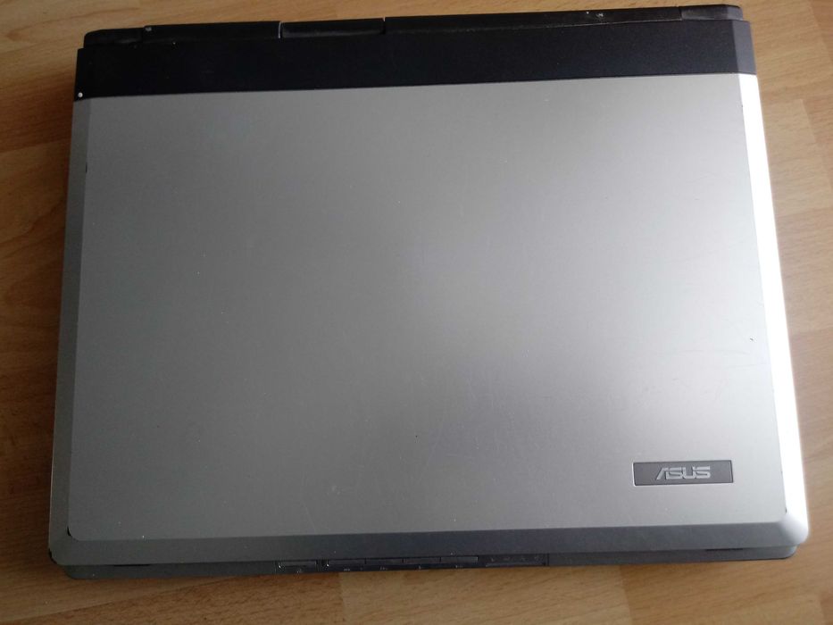 Sprzedam laptop Asus A6M
