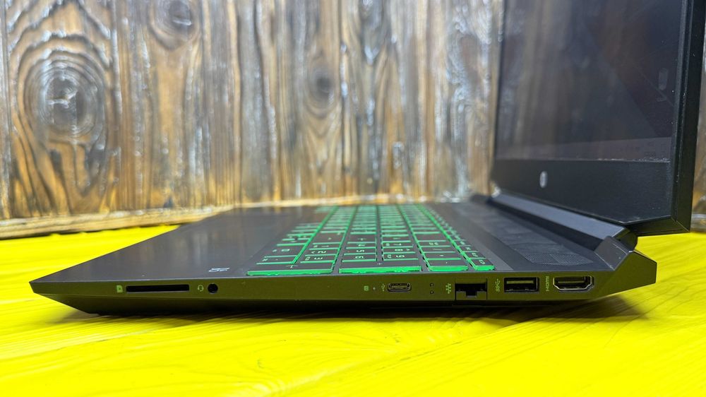 РОЗПРОДАЖ! Геймерський Ноутбук HP Pavilion 15-EC1003HQ /Ryzen 5 3550H/GTX 1650  4 GB