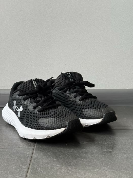 Жіночі кросівки Under Armour Charged Rogue 3, 38 розмір